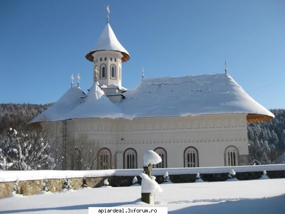 obiceiuri anul nou biserica noua schit