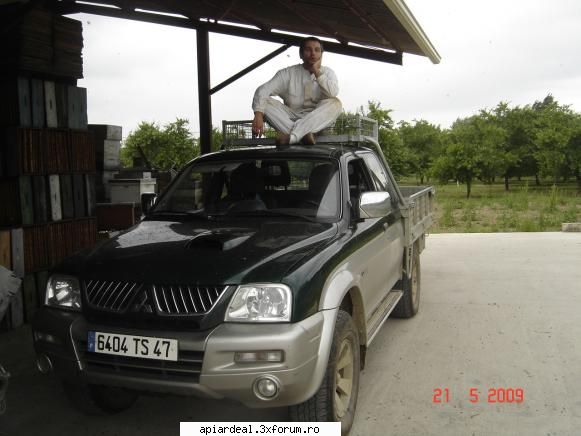 APIMONDIA 2009 Franta - Eu calare pe...multi cai. Cu platforma ptr carat - INTALNIRI
