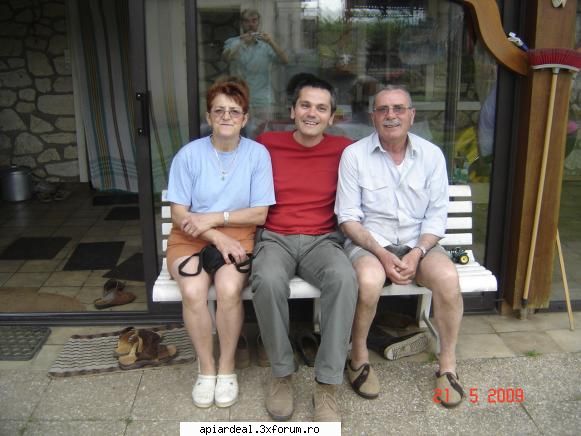 APIMONDIA 2009 Franta - Am sa inchei cu ce e cel mai important: gazdele - INTALNIRI