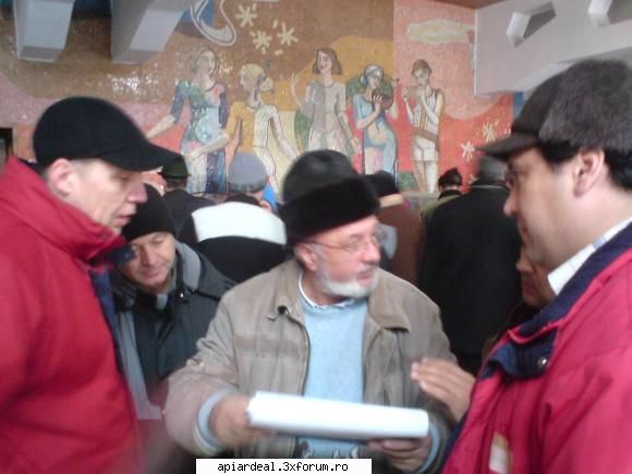Album de familie - Trei veterani ai acestui forum...fondatori de - ACESTIA SUNTEM NOI