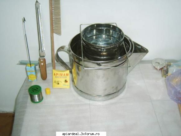 vand galeata din inox pentru miere pret 100ron .vand din inox pret de din timisoara si ma puteti