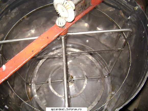 Centrifuga de inox - va mai arat una si gata - EXTRACTOARE MIERE