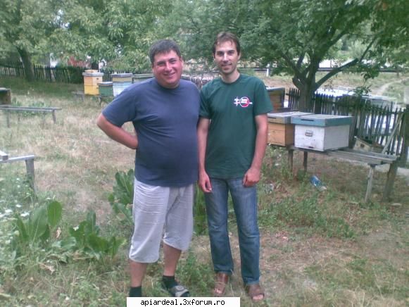 Jurnal apicol - Ieri am fost vizitat la Margaritesti de Adrian - INTRETINEREA ALBINELOR