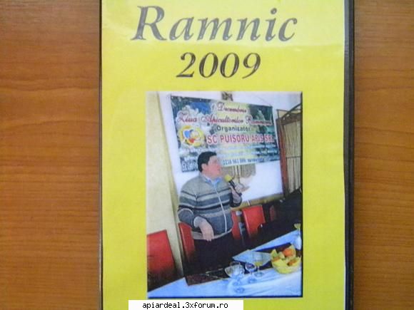 Jurnal apicol - La Campina a fost lansat un dublu DVD cu - INTRETINEREA ALBINELOR