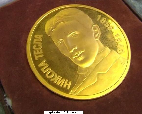 Marcarea Reginelor - si medaliat pentru munca sa - REGINE