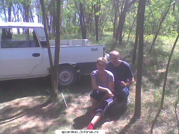 S1 Horea SM - Proprietari terenului unde am pus stupi.Valentina - STUPARIT PASTORAL