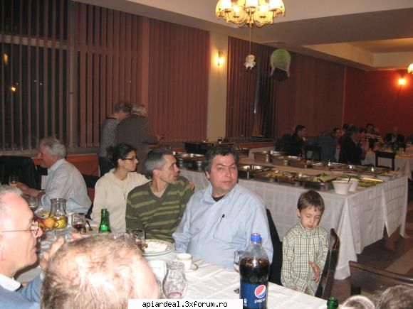 Sărbătoarea mierii-Blaj 2010 - Nikolas este tot cam ca batrinul. Nu vrea sa se - INTALNIRI