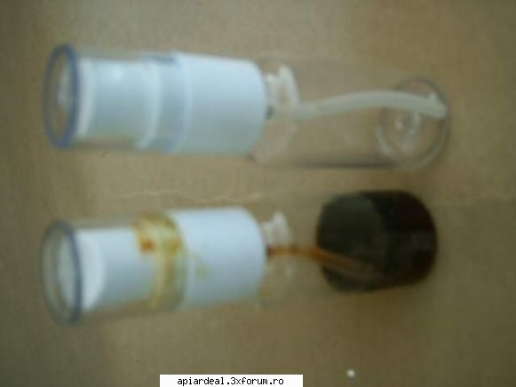 Sticlute pentru propolis spray - Vand stcluta pentru propolis spray.Are un - VANZARI
