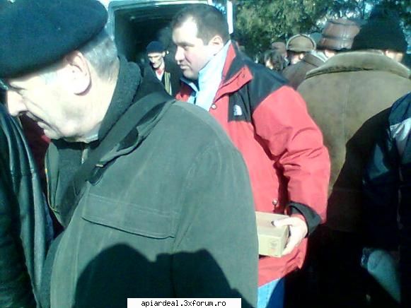 Targ apicol Iasi 2010 - de la tirg de la iasi dl ciocan org in rosu - INTALNIRI