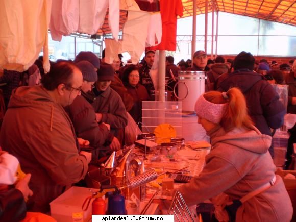 Targul Apicol Faget 2009 - Cateva poze din prima zi - INTALNIRI