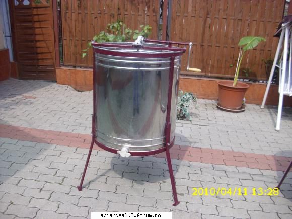 Vand Centrifuga de inox Tangentiala - Vand centrifuga tangentiala pe 4 rame 1/1 sau 3/4 - VANZARI