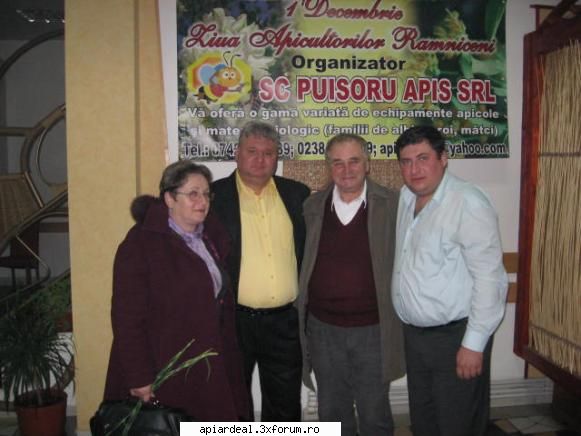 Ziua apicultorului ramnicean (sarat) 1 Dec. 2009 - Va rog prezentati-va dupa poza pentru a ne - INTALNIRI
