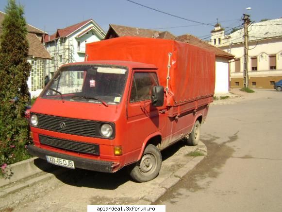 cu ce caram stupi - cu aceasta masina trnsport eu stupi pun cate 30 - STUPARIT PASTORAL